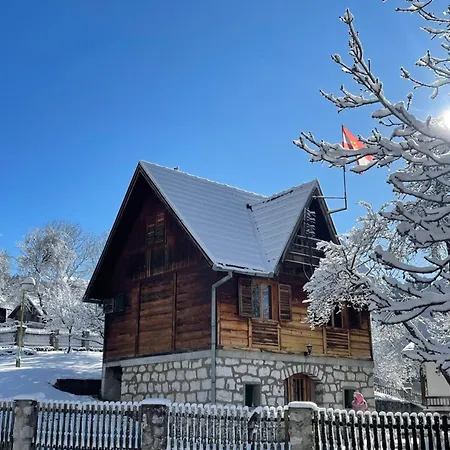 Vikendica Sumski Kutak Holiday home